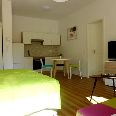 City Apartment Jena Апартаменты Ена